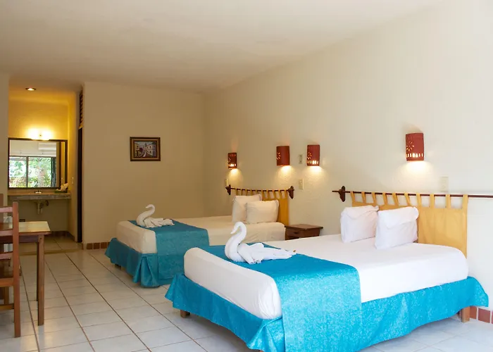 Hotel Pelicano - Beachfront 3*