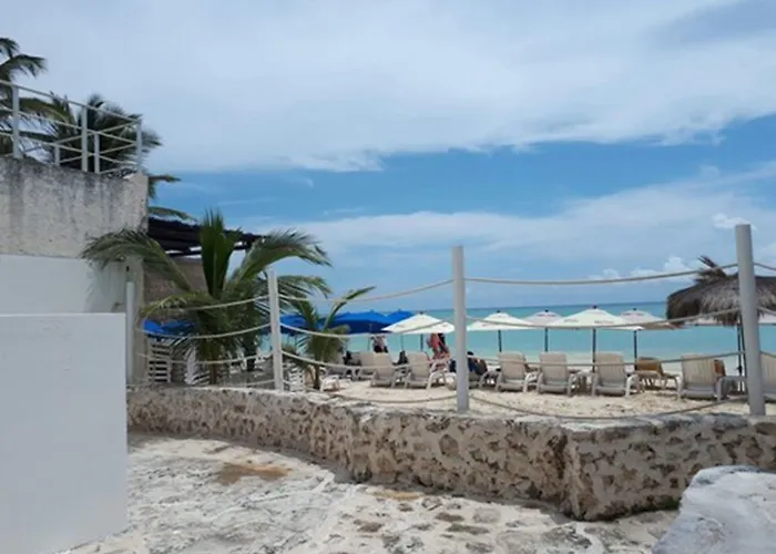Pelicano - Beachfront Hotel