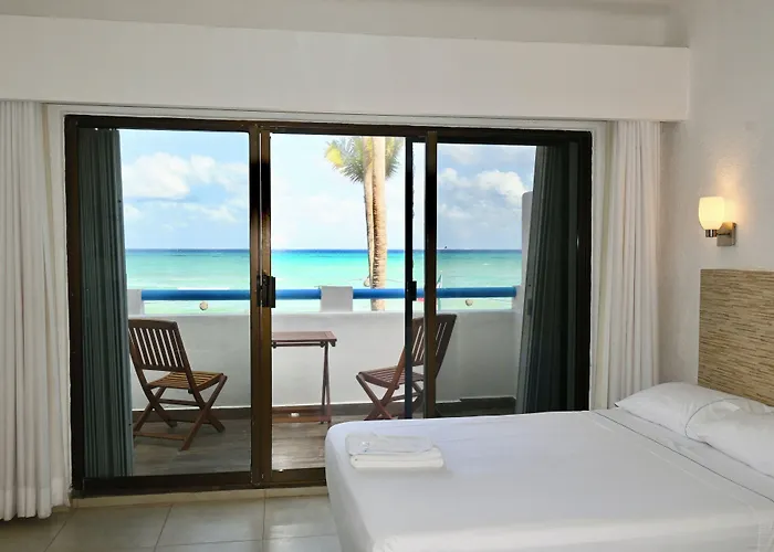 Pelicano - Beachfront Hotel