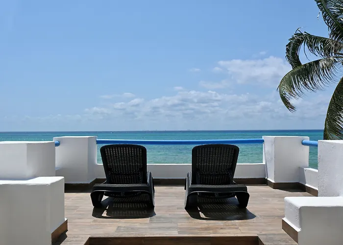 Pelicano - Beachfront 3*
