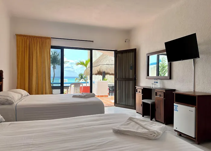 Pelicano - Beachfront Hotel