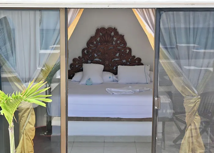 Pelicano - Beachfront Hotel